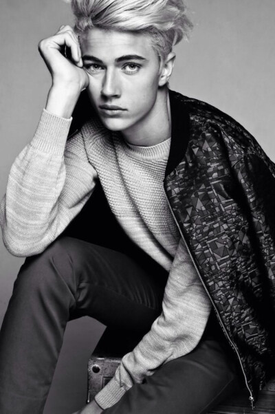 美国 Lucky Blue Smith