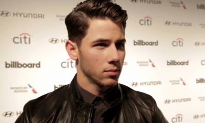 发型和角度真得很重要，Nick Jonas @ Billboard Power 100 Red Carpet 2015