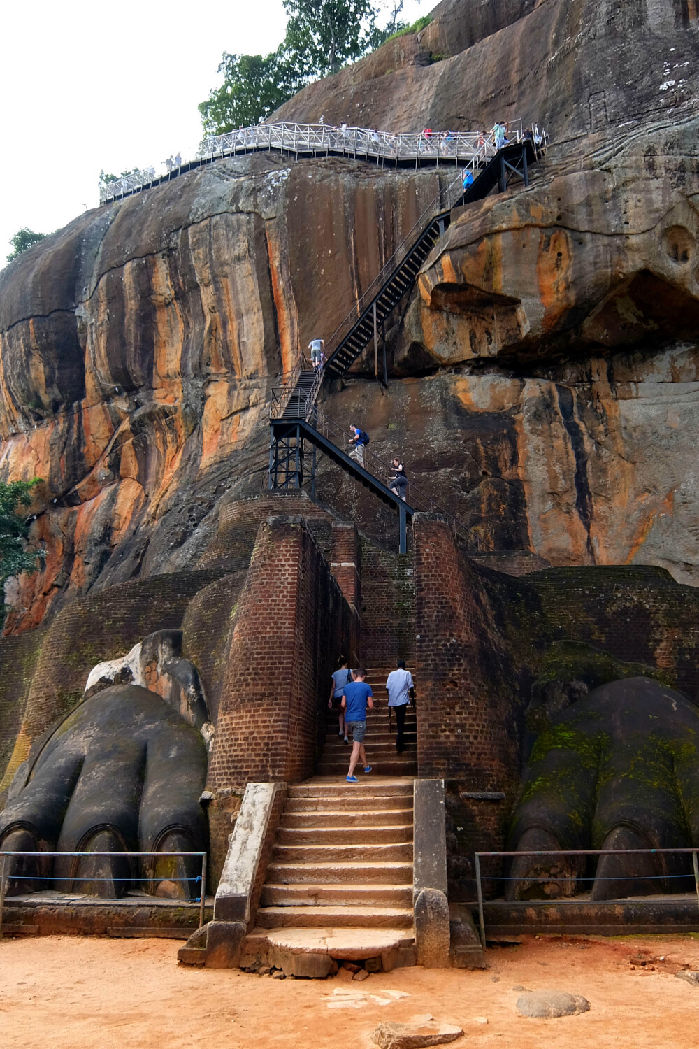 Sigiriya | 狮子岩 顶部入口