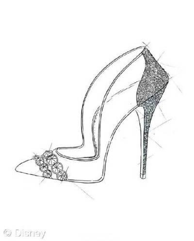 水晶鞋设计手绘｜Disney联合包括Jimmy Choo, Salvatore Ferragamo，Charlotte Olympia在内的世界9大顶级鞋履品牌为将在下月上映的新片《灰姑娘》造势
