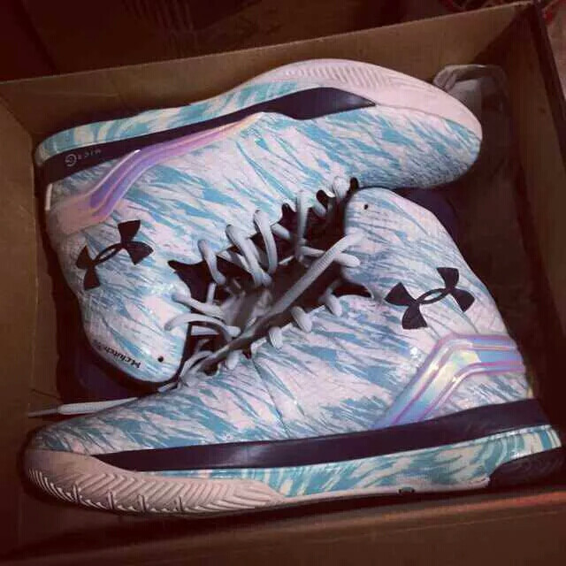 UA库里圣诞雪花