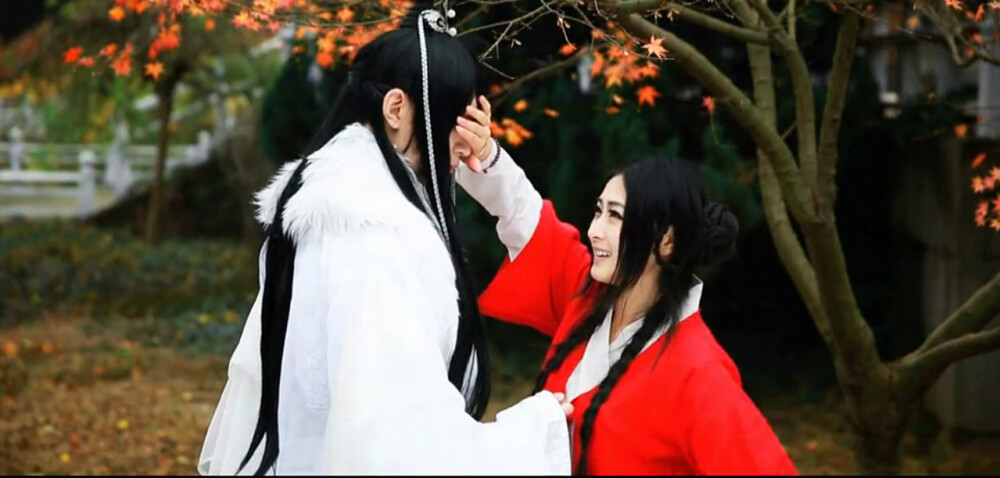 ＃祸国＃ cos 不得长相守 青春夭蕣华 旧游今用已 泉路却为家