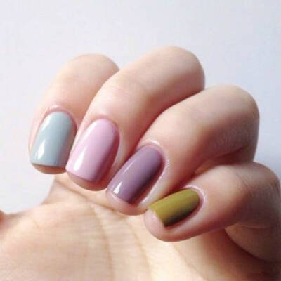 渐变美甲