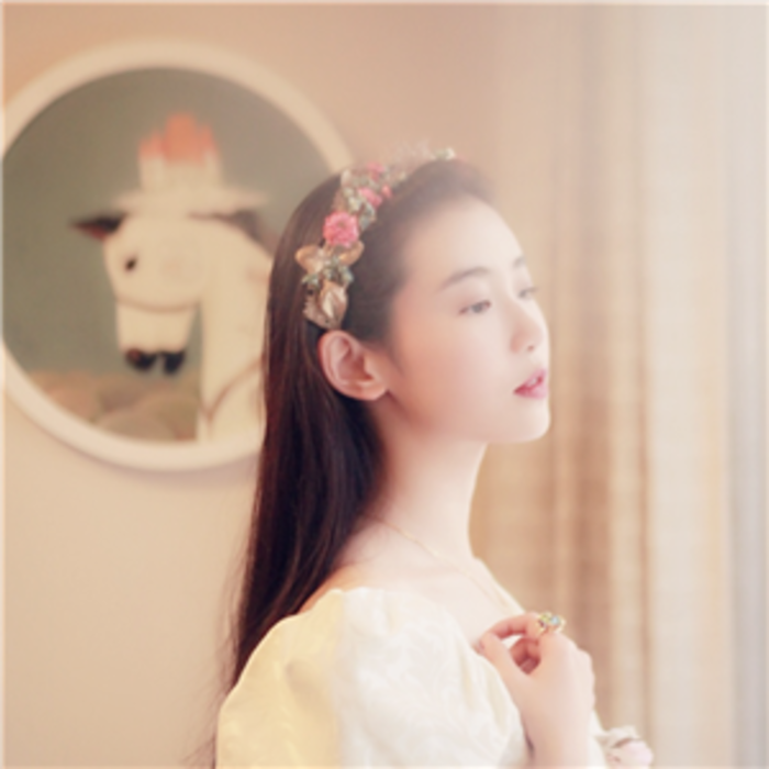 花开一世纪，情漫天之心。