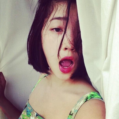 ［ 薄情总是被记住而深情却总被无情的辜负。］#女生头像