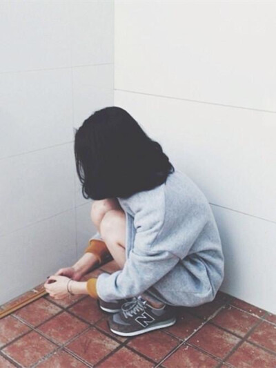 ［ 薄情总是被记住而深情却总被无情的辜负。］#女生头像