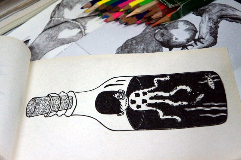 上课无聊的时候就涂涂画画