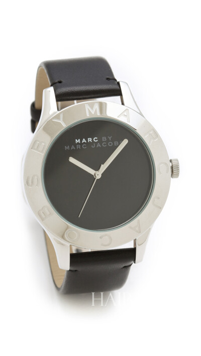  马克·雅可布之马克 (Marc by Marc Jacobs) 价格：250美金 了解更多 http://wedding.haibao.com/article/1570263_12.htm#ixzz3SNczTaw0