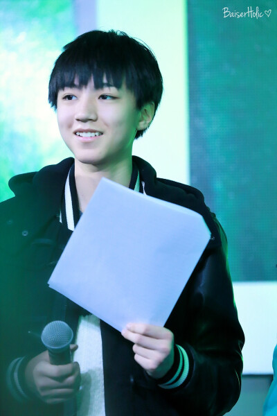 TFBOYS王俊凯 2015.02.10 央视网络春晚彩排现场。