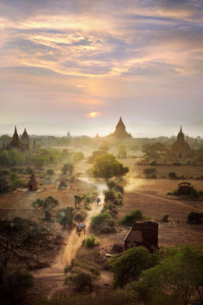 Bagan Sunset 缅甸蒲甘的落日