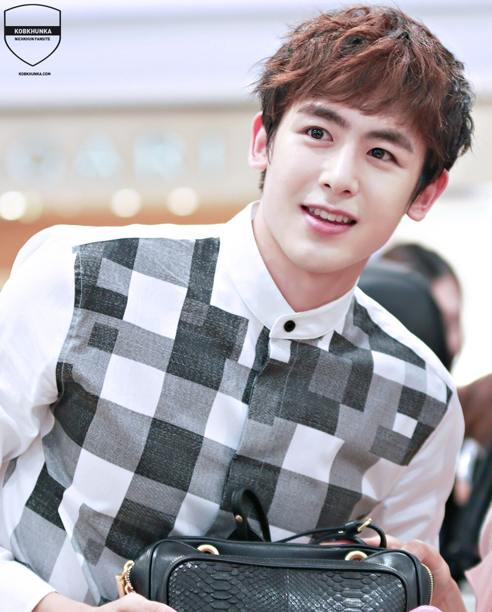 Nichkhun。尼坤。壁纸。这么帅的设计师也只有你了