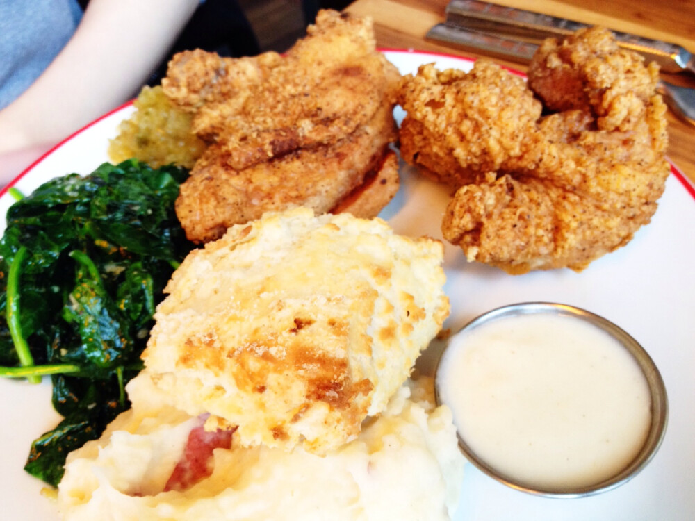 炸雞 Fried Chicken spinach biscuit