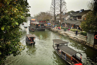 吾君处异处，同观河周景