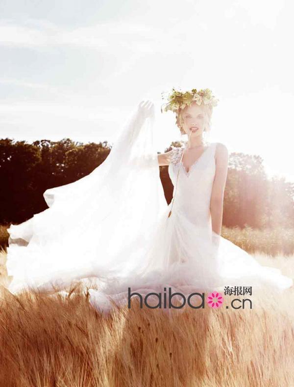 珍妮·帕克汉 (Jenny Packham) 2011春夏婚纱系列广告 了解更多 http://wedding.haibao.com/article/172142_2.htm#ixzz3SYgBFRqO