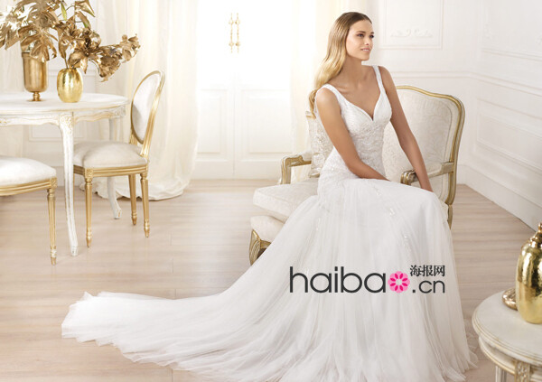 普洛诺维斯 (Pronovias) 2014春夏婚纱 了解更多 http://wedding.haibao.com/article/1527860.htm#ixzz3SYp36A1w