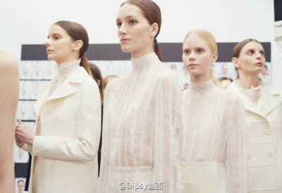 Valentino Sala Bianca NYC Haute Couture Backstage┃特别献给纽约的雪白冬日 转自微博