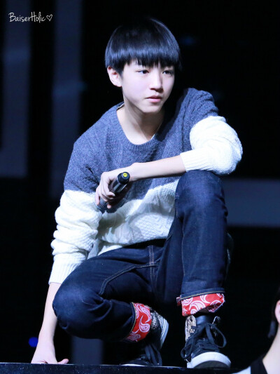 TFBOYS王俊凯 2015.02.10 央视网络春晚彩排现场。