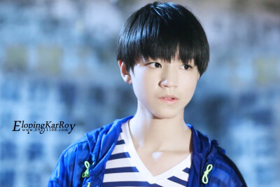 TFBOYS王俊凯 2014年8月台湾行 crlogo