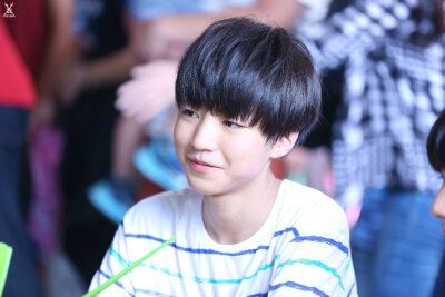 TFBOYS王俊凯 2014年8月台湾行 crlogo