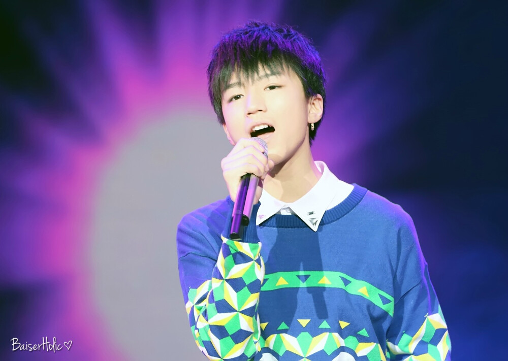 TFBOYS 2014.12.17 过年七天乐录制彩排现场。