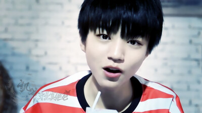 TFBOYS王俊凯 2014.12.30 蒙牛酸酸乳活动。