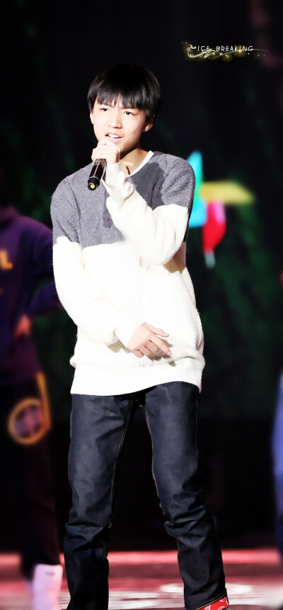 TFBOYS王俊凯 2015.02.10 央视网络春晚彩排现场。