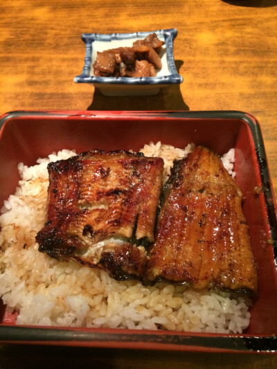 台北吉林路附近鳗鱼饭