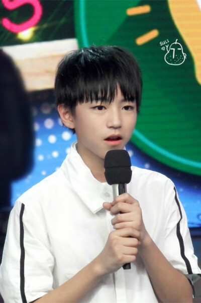 TFBOYS王俊凯 2014.5.20 快乐大本营录制现场。