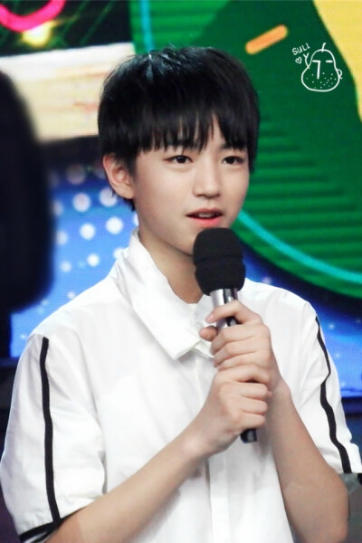 TFBOYS王俊凯 2014.5.20 快乐大本营录制现场。