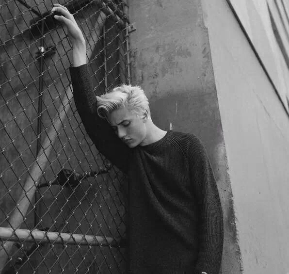 【LUCKY BLUE SMITH】