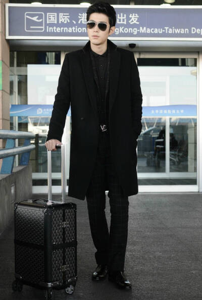 暖冬~陈学冬帅帅哒~敢再帅点嘛！