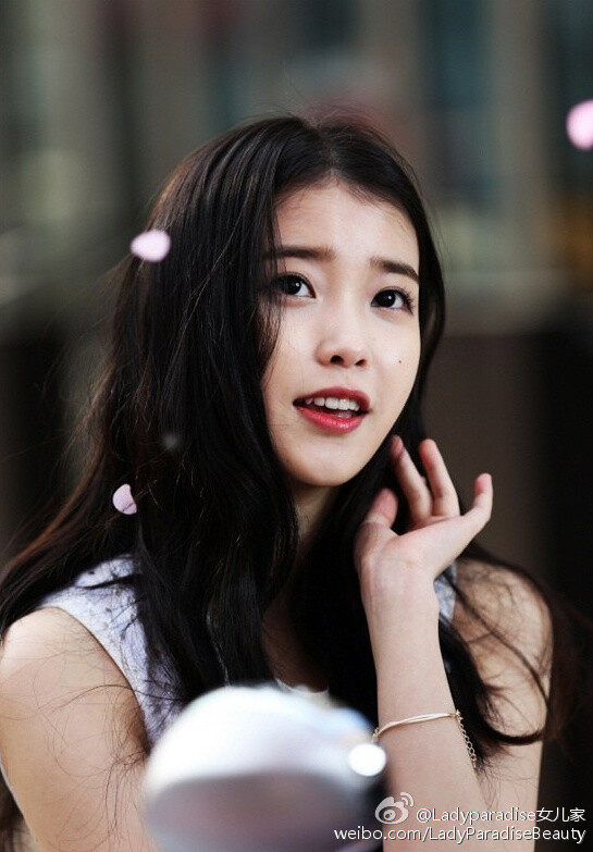 IU 中长发