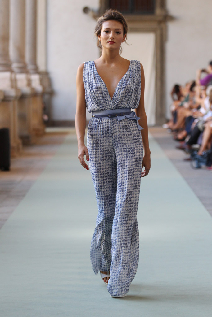 Luisa Beccaria Spring 2012 Ready-to-Wear。路易莎·贝卡里亚2012米兰时装周春夏高级成衣发布。