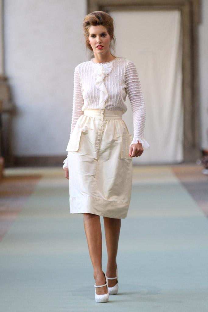 Luisa Beccaria Spring 2012 Ready-to-Wear。路易莎·贝卡里亚2012米兰时装周春夏高级成衣发布。