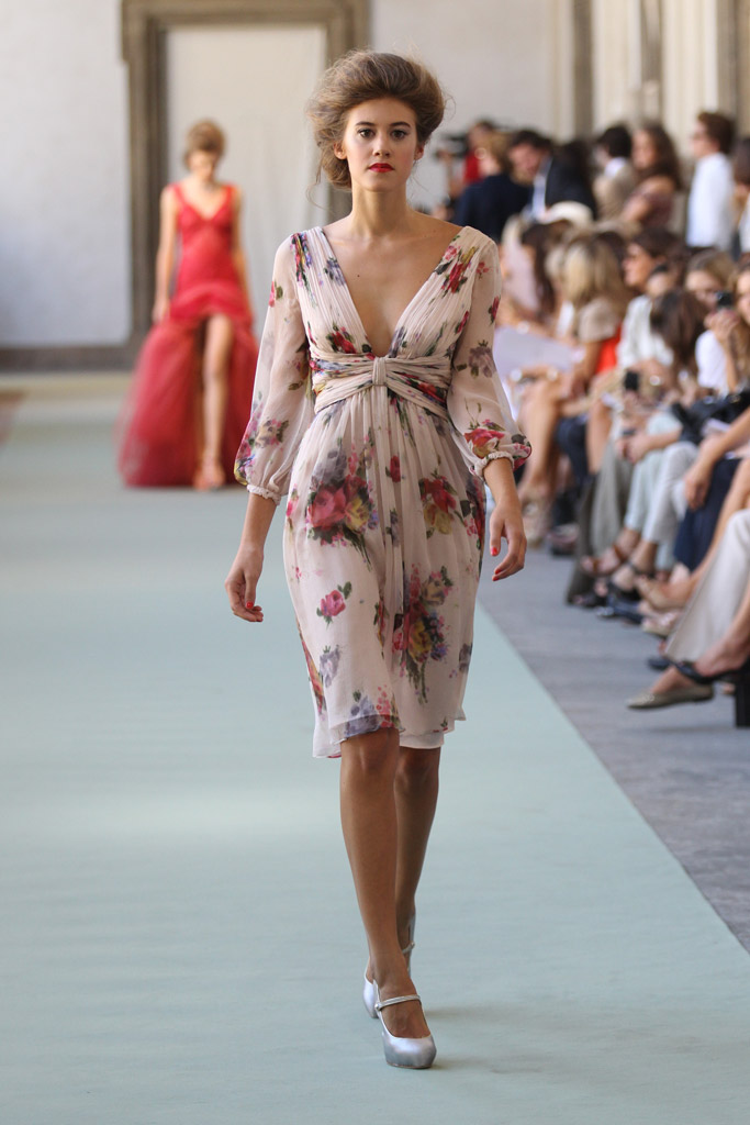 Luisa Beccaria Spring 2012 Ready-to-Wear。路易莎·贝卡里亚2012米兰时装周春夏高级成衣发布。