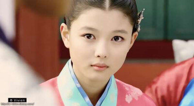 拥抱太阳的月亮