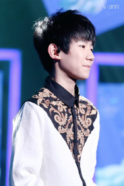 图见：见cr和logo