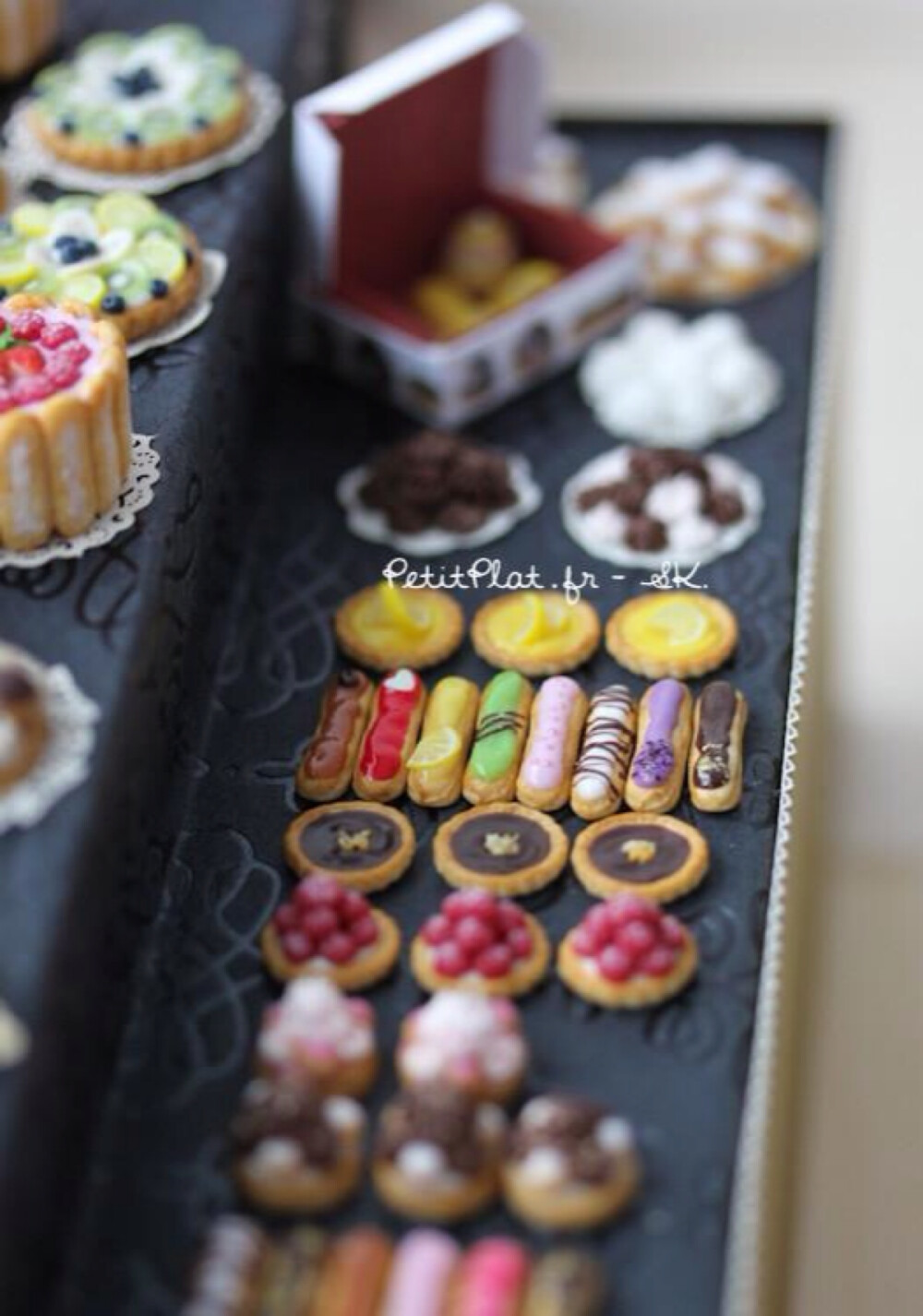 Miniature cake