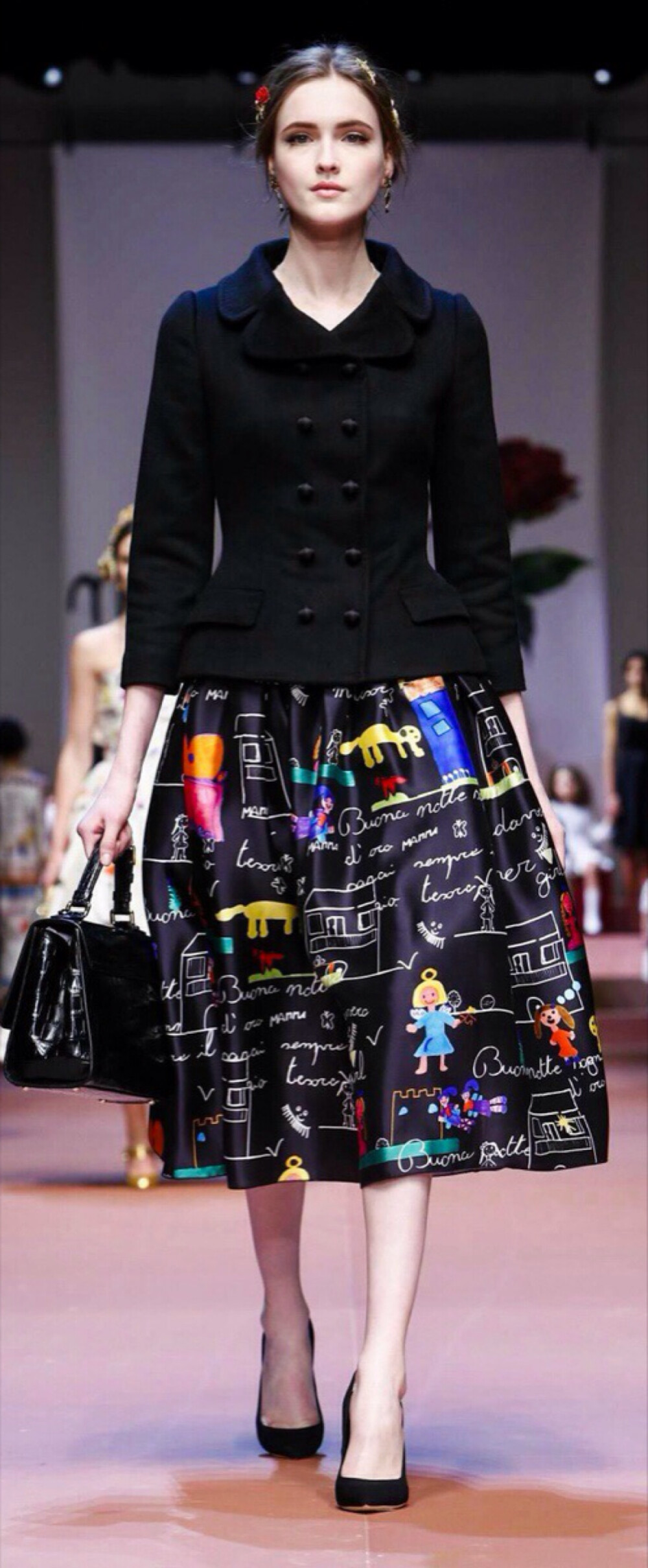 【衣睹为快时装周】Dolce·Gabbana RTW F/W 2015 杜嘉班纳让女人无论哪个阶段都最美 服饰风尚 玫瑰 康乃馨