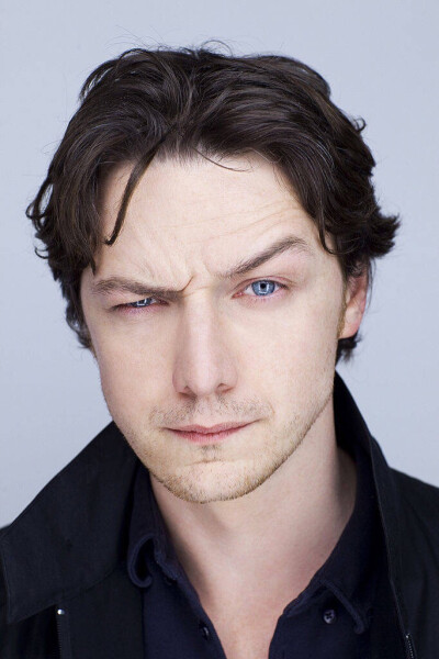 James mcavoy (੭‾᷄꒫‾᷅)੭