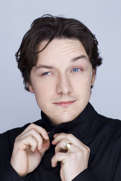 James mcavoy (੭‾᷄꒫‾᷅)੭