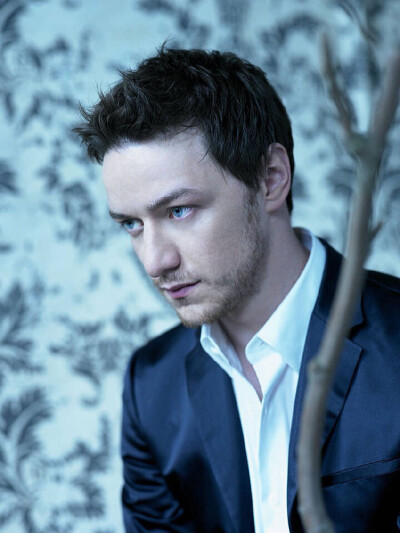 James mcavoy (੭‾᷄꒫‾᷅)੭