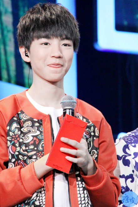 #TFBOYS王俊凯# #王俊凯# 央视网络春晚 cr xxx痞皮xin