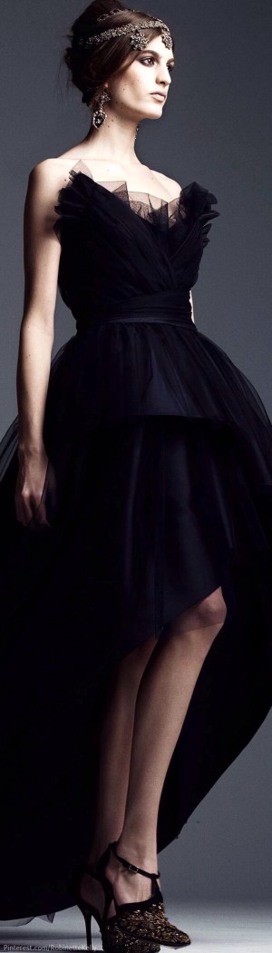 黑色婚纱礼服