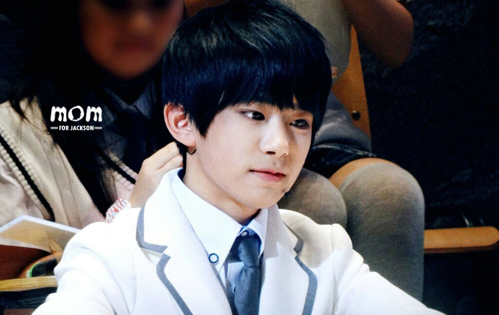 #易烊千玺# #TFBOYS# 你好美