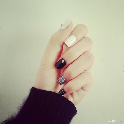 nail