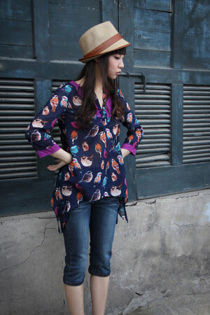 斜阳巷里 落入凡间的精灵 薄透轻盈随风舞动的翅膀下摆拼接衬衫