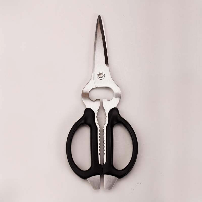 #厨房常用器具#厨房剪刀（Kitchen Scissor）选用多用途，耐用，把柄舒适的厨用剪刀。不锈钢剪刀容易清洗。家禽剪刀是用来剪断禽类骨头的专用剪刀。