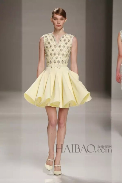 乔治斯·荷拜卡 (Georges Hobeika) 2015春夏高级定制系列春意盎然