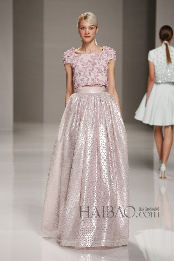 乔治斯·荷拜卡 (Georges Hobeika) 2015春夏高级定制系列春意盎然